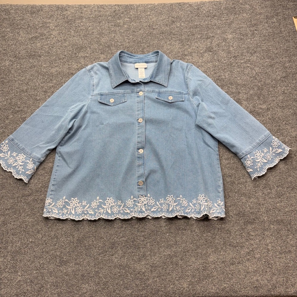 Alfred Dunner XL Light Wash Denim Floral Eyelet Embroidered Button Down Shirt